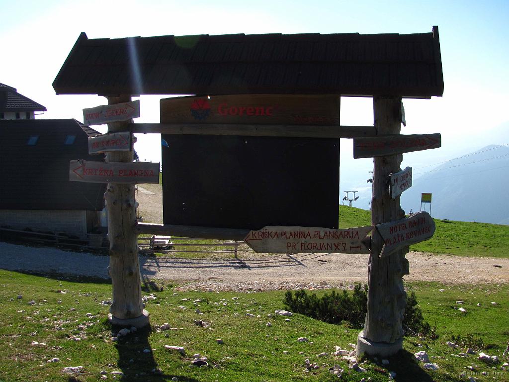 Slika_70.jpg - Dom na Krvavcu (1684 m) je bil odprt.