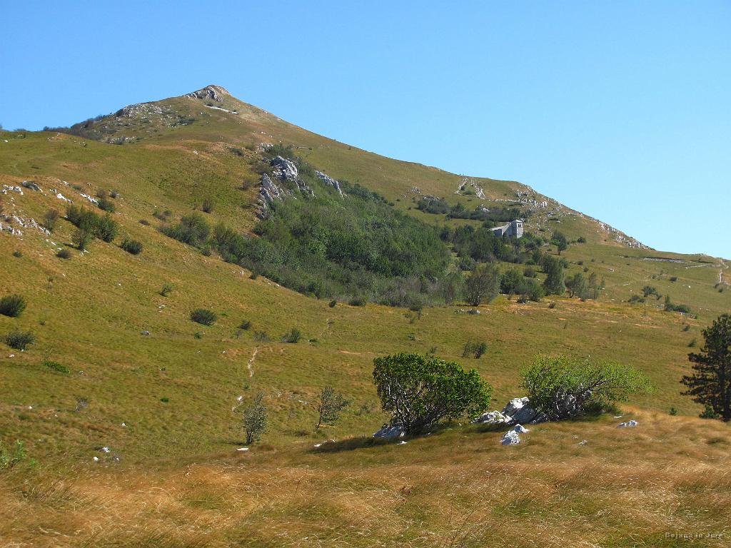 Slika_30.jpg - Na poti nazaj šele vidiš, da je bil klanec tisti pravi. Vendar pa pogled nazaj pokaže na lepote tukajšnjega dela naše državice.