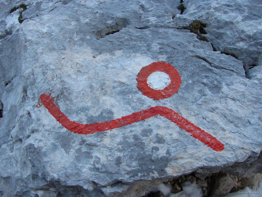 Slika_100.jpg - Mene to spominja na "vinto" in ne na oznako smeri :)