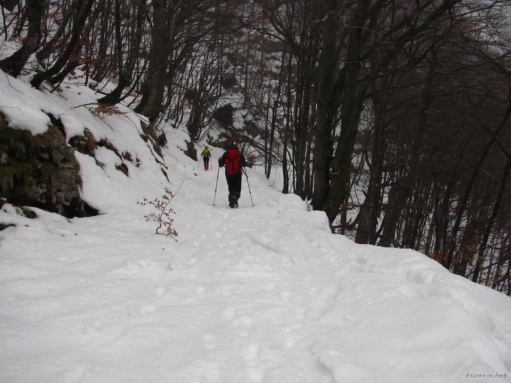 Slika_45.jpg - Zadnji sem bil, ker na snegu noge rade grejo malce po svoje in ni ravno dobro za moje koleno.