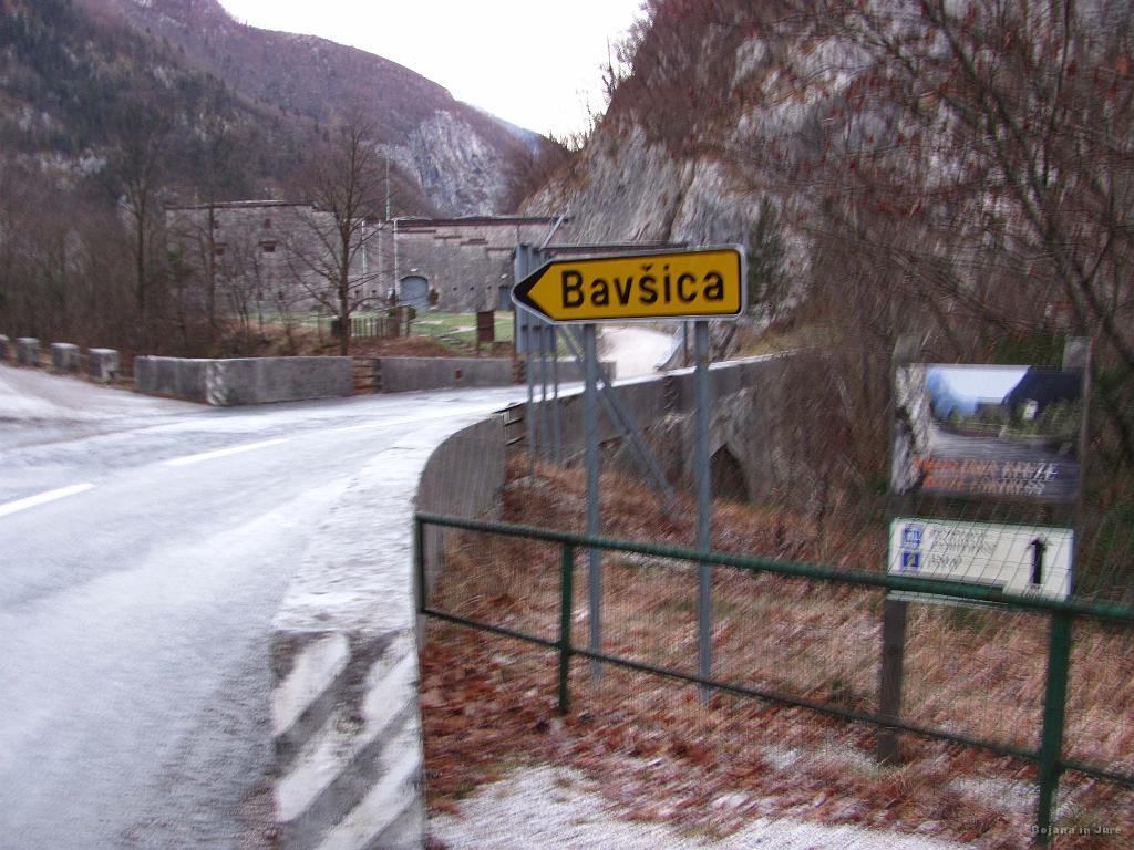 Slika_02.jpg - Ura 7:45 pri -5 st. C. Brrrrr....nič se mi ni dalo, Bojana pa povsem naspidirana.