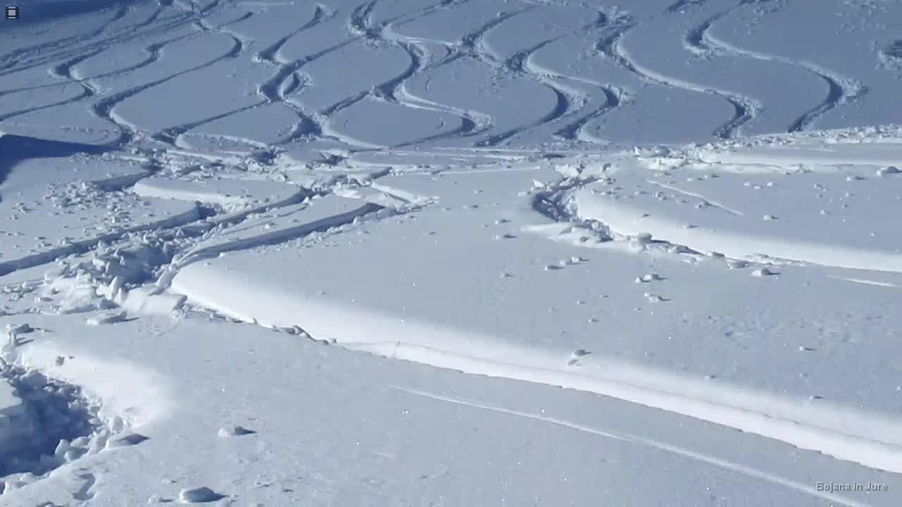 12 Pesacenje2 Bojana spodaj